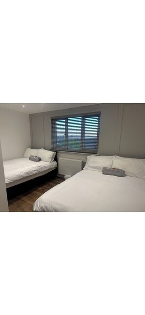 2 Schlafzimmer, Bügeleisen/Bügelbrett, kostenloses WLAN, Bettwäsche