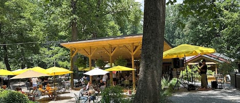 Restauration en plein air