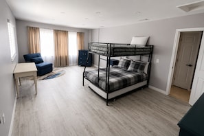 3 Schlafzimmer, Bügeleisen/Bügelbrett, WLAN, Bettwäsche