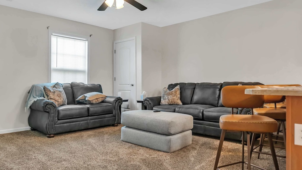 Cozy Bloomington Townhouse Close To Iu Campus - Bloomington, IN
