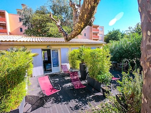 Family Quadruple Room | Terrace/patio - Linaya Hôtel Restaurant  (Bormes-les-Mimosas)