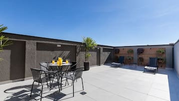 Estudio superior | Restaurante al aire libre