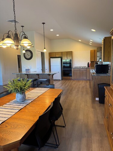 Barn Loft Stay with horses on 10 acres near Lewiston, ID