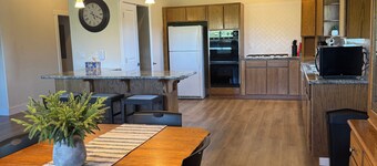 Barn Loft Stay with horses on 10 acres near Lewiston, ID