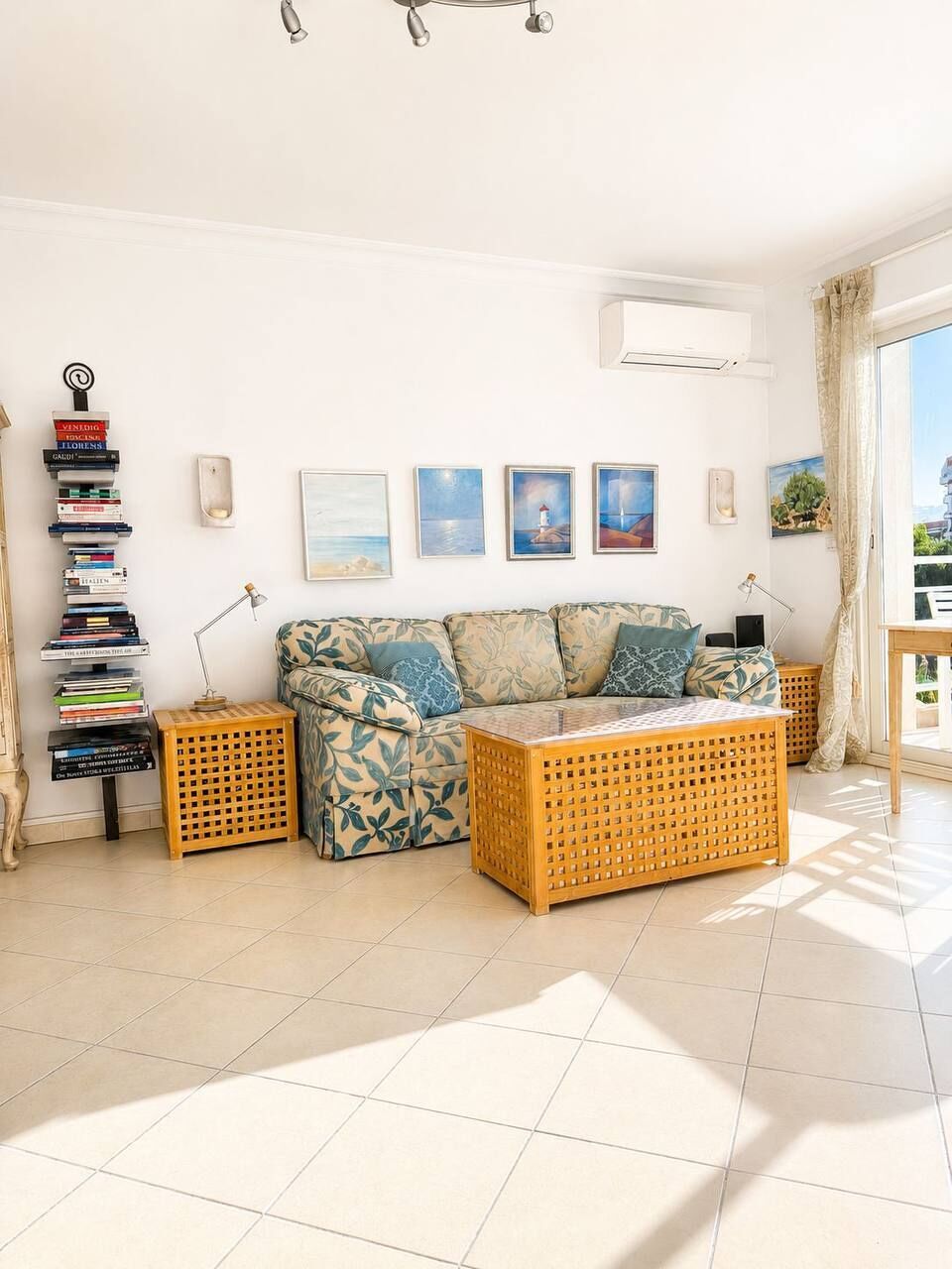 Beachfront Apartment - Antibes