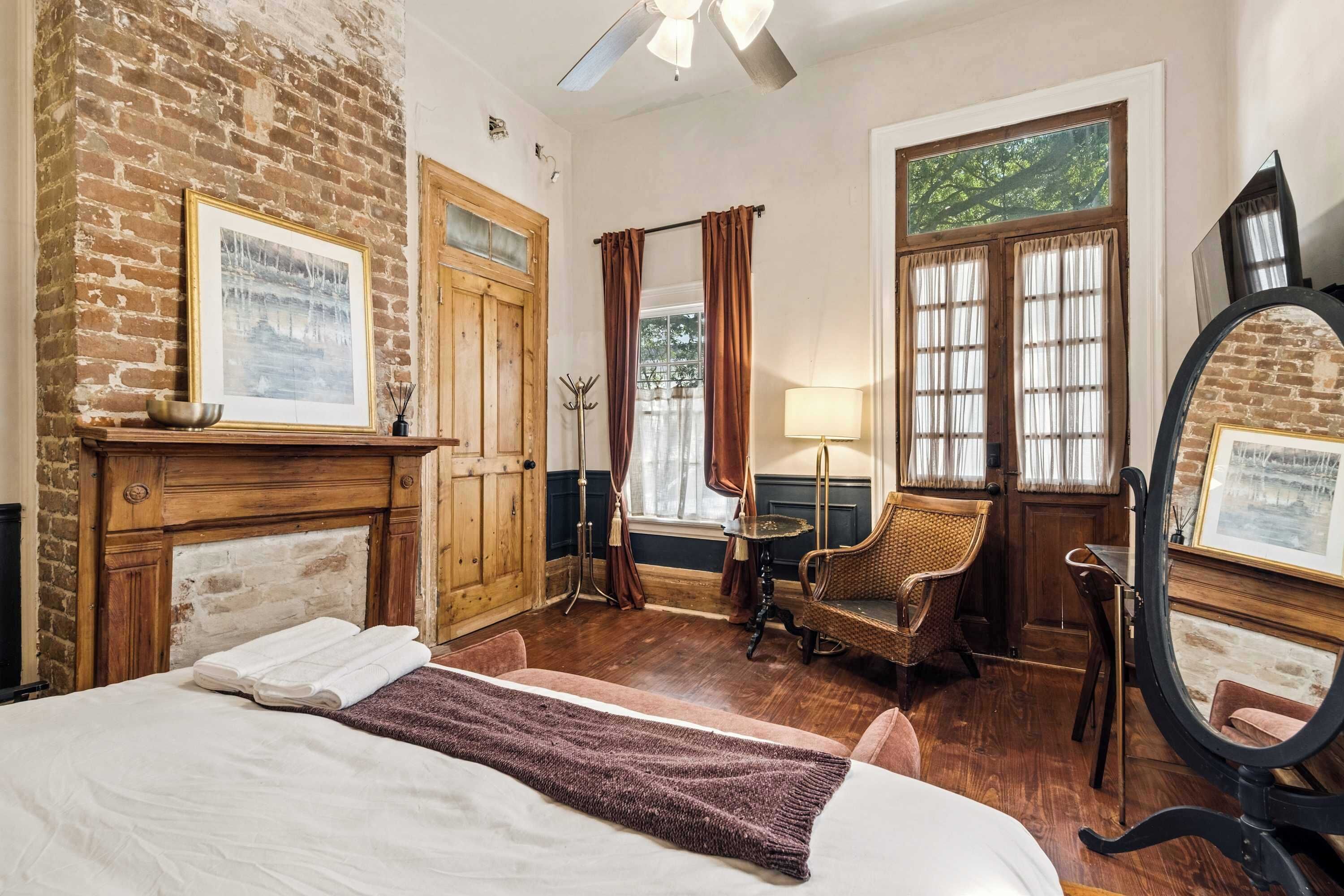 Desk, iron/ironing board, travel crib, WiFi