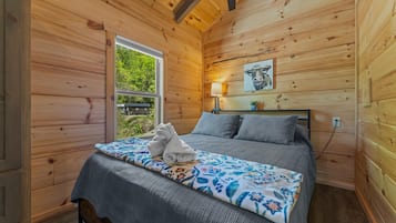 Cabane, 1 grand lit et 1 canapé-lit, animaux de compagnie acceptés, vue montagne