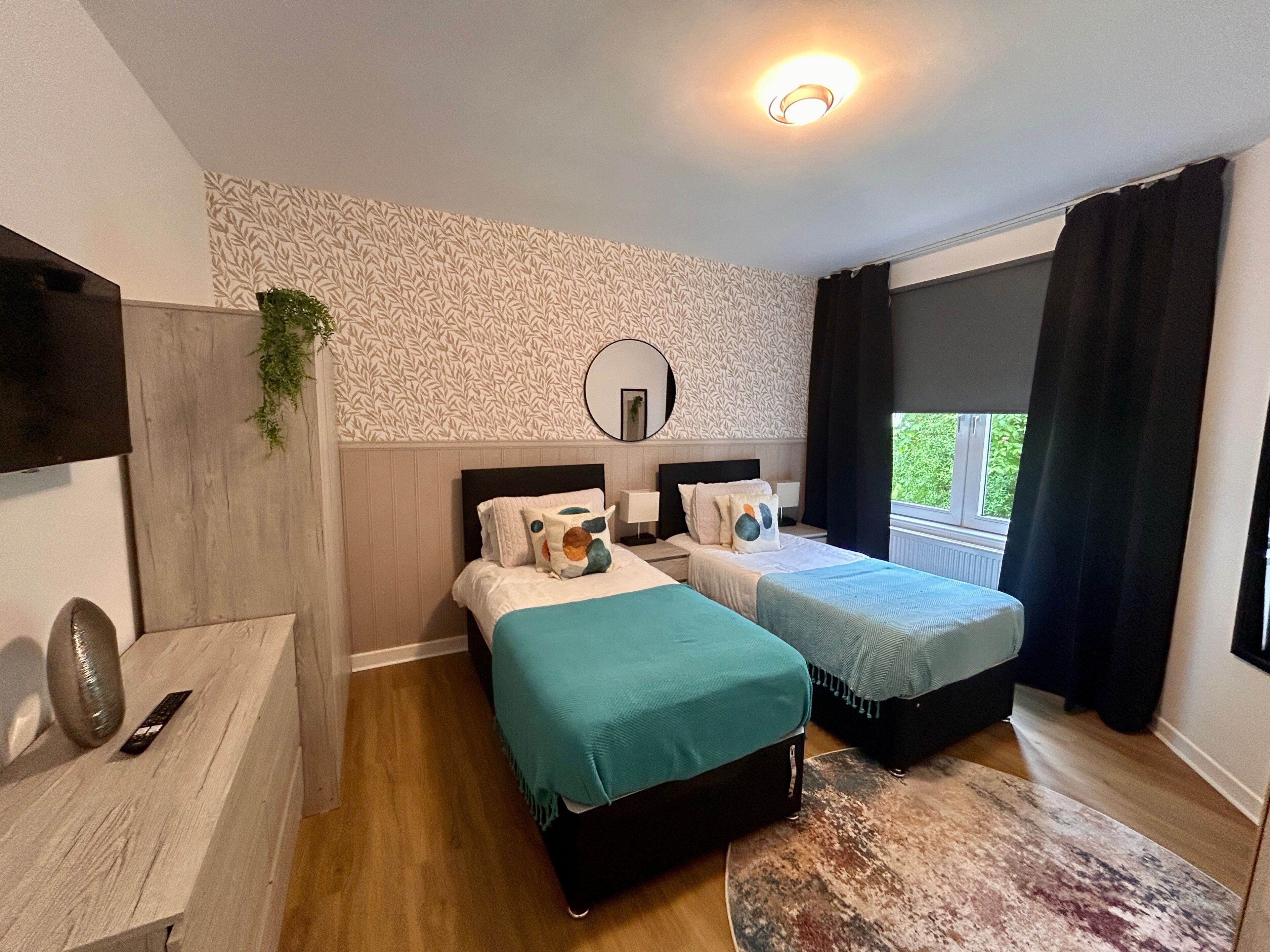 Iron/ironing board, free WiFi, bed sheets