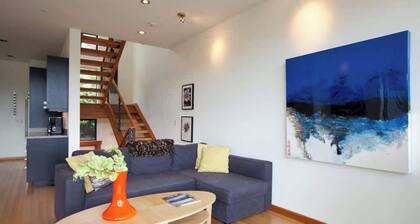 Bridge View Loft 30 Day