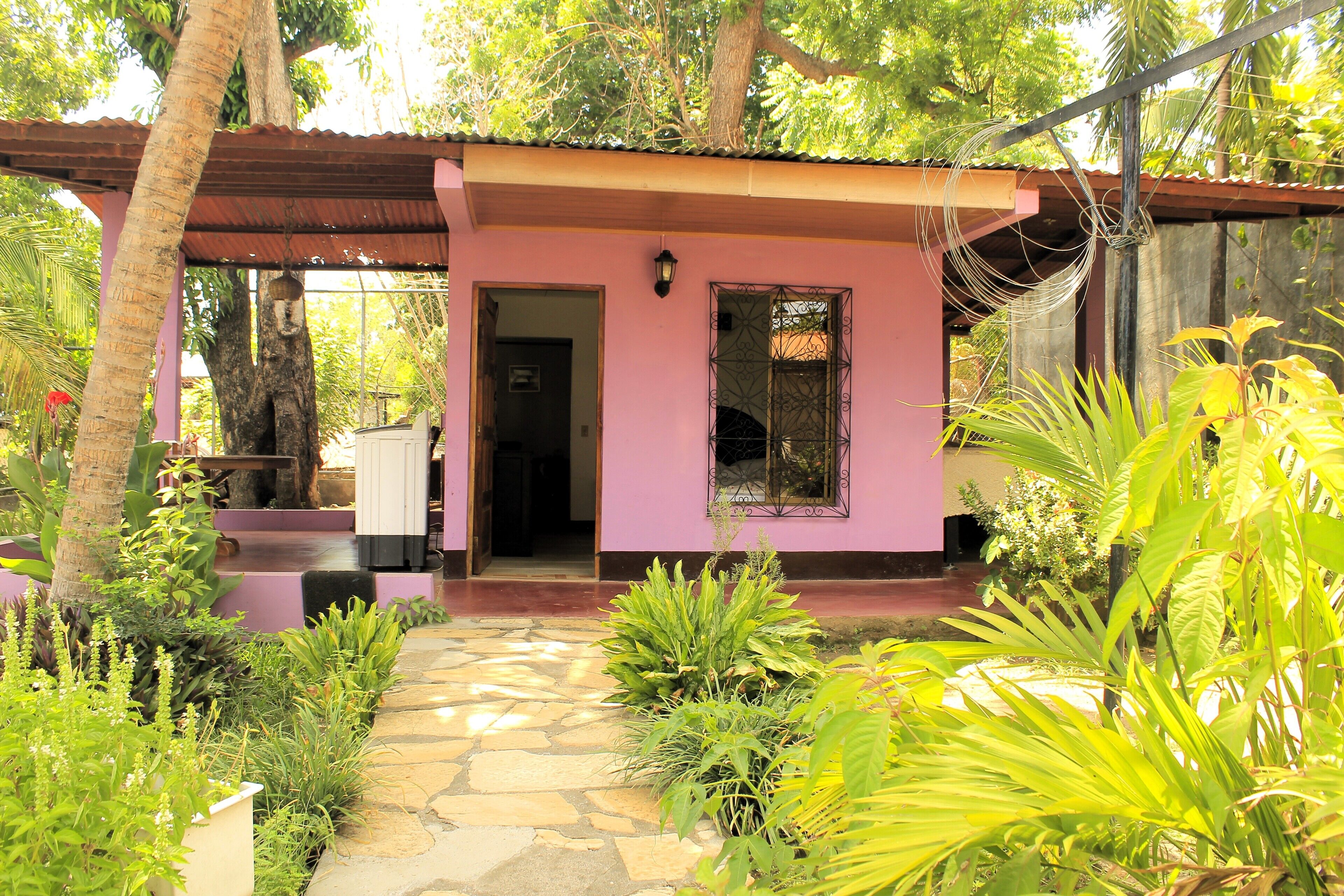 Basic Apartment | Exterior