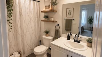 Zimmer, eigenes Bad, Blick auf die Wüste | Badezimmer | Duschwanne, kostenlose Toilettenartikel, Haartrockner, Handtücher