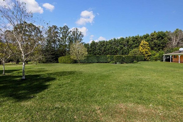 Property grounds - Tranquility at Jaspers (Shoalhaven City Council)
