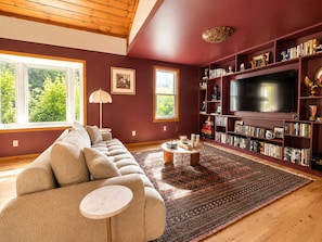 Smart TV, books
