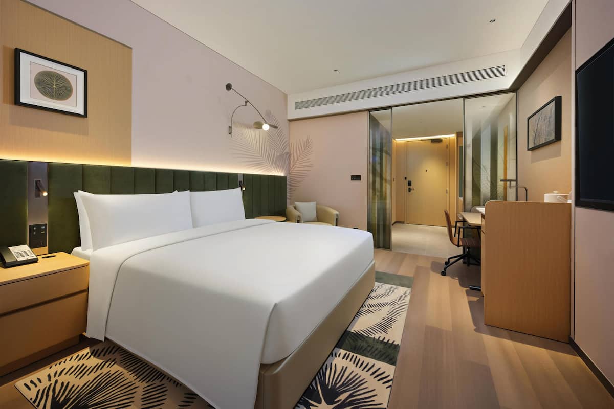 Room, 1 King Bed | Free WiFi