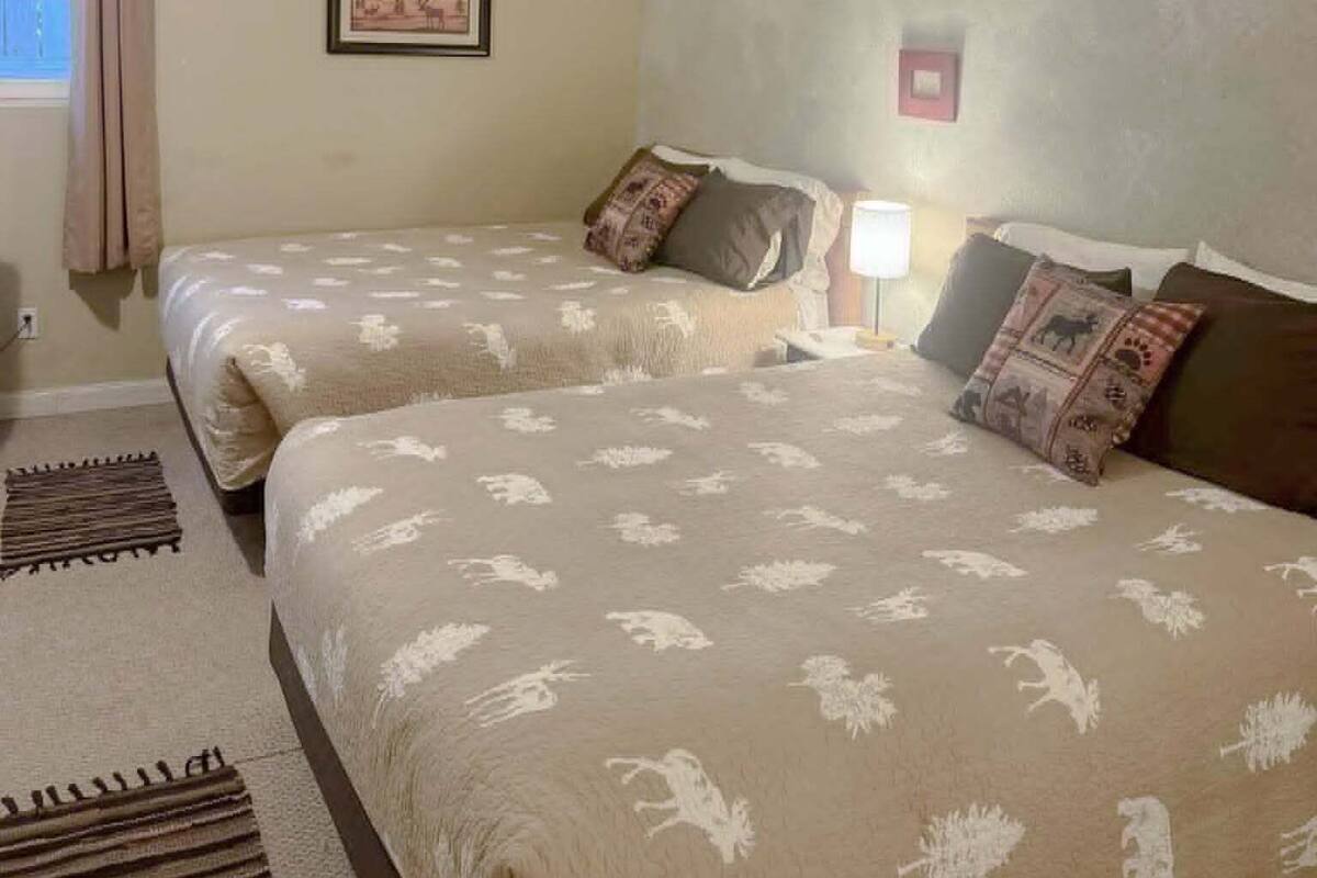 Standard Double Room | Wi-fi percuma, dihias secara berasingan 