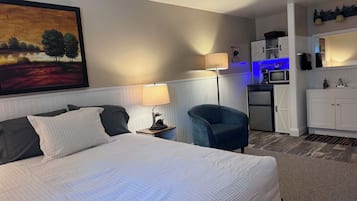 Superior Cabin | Individually decorated, individually furnished, free WiFi, bed sheets