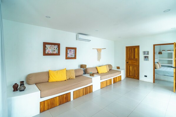 Interior - Las Guapas : 2 Private Villas with Private Pool, up to 8 Persons : Tamarindo (Tamarindo)