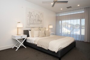 WiFi - Margaret House | Elegant City-Fringe Escape (North Adelaide)