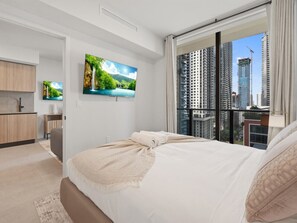 1 bedroom, free WiFi, bed sheets - 501 First #1611 Elevated Downtown Miami Living (Miami)