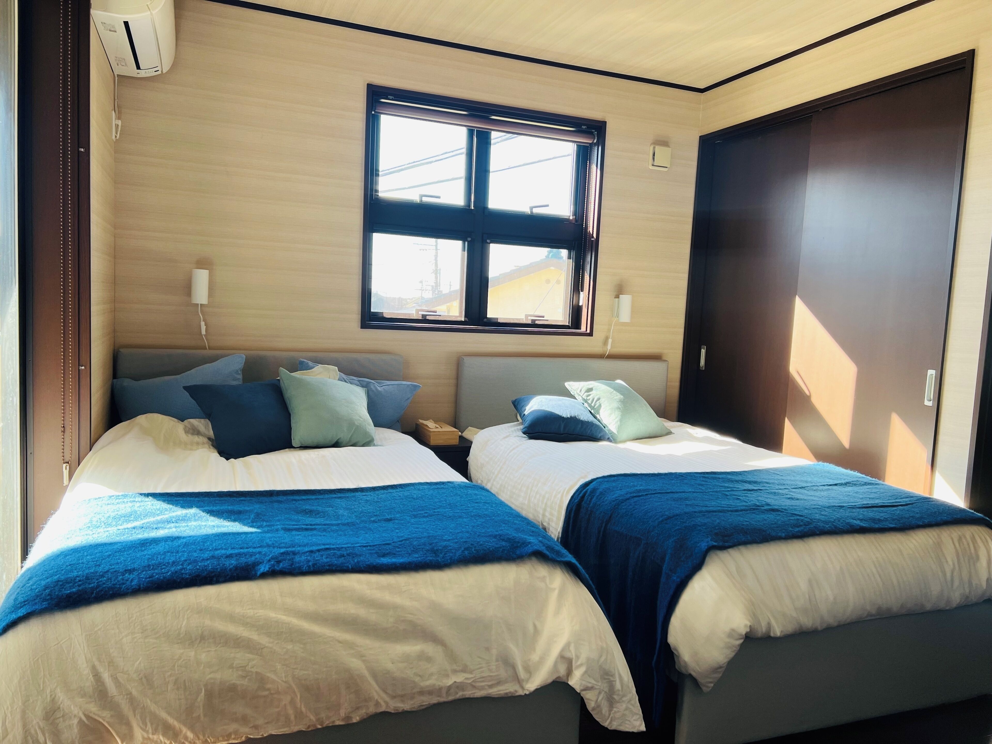 4 bedrooms, WiFi, bed sheets