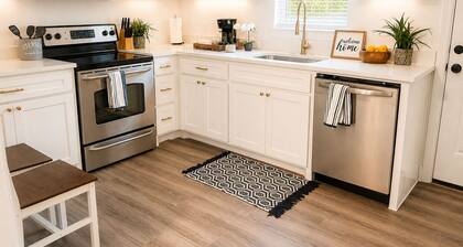 Close to AT&T Stadium. Cozy 1-bedroom condo.