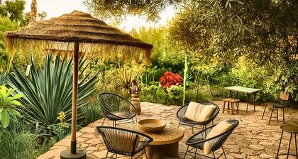 Traditional Moroccan Room by the Pool with Garden, Hammam & Spa Access