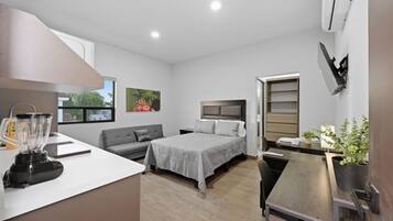 1 bedroom, iron/ironing board, WiFi, bed sheets