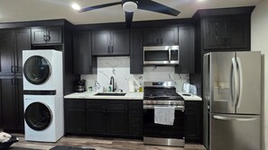 Private kitchen - Cozy Tiny Home For 2 People Studio Type near LA (Norwalk)