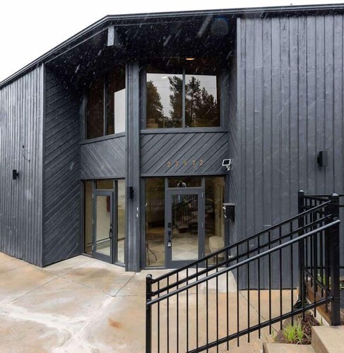 Beautiful Mountain Views in the Heart of Evergreen