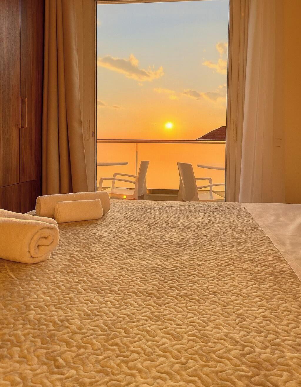Superior Apartment, Balcony, Sea View | Soundproofing, iron/ironing board, free WiFi