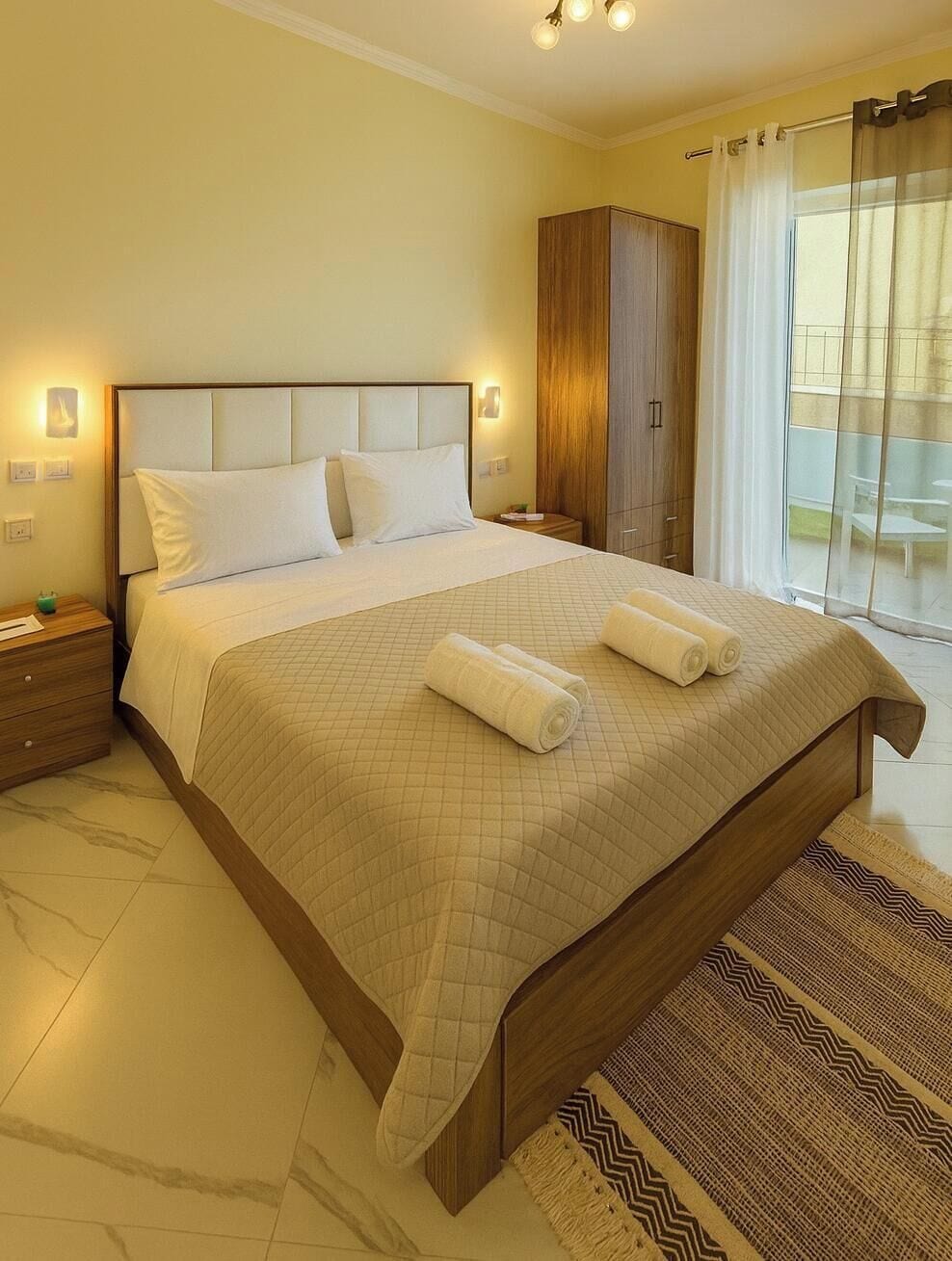 Comfort Double Room, Balcony, Mountain View | Soundproofing, iron/ironing board, free WiFi