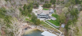 4BR Lakefront Home, 211’ Shoreline, Sunset Views, 4 MM on the Gravois Arm.