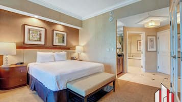 Desk, iron/ironing board, WiFi, bed sheets