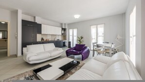 Unclassified image, 2 of 49, button - Central G Juhadol 2BR Apartment With Free Parking (Shkodër)
