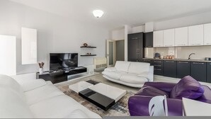 Unclassified image, 5 of 49, button - Central G Juhadol 2BR Apartment With Free Parking (Shkodër)