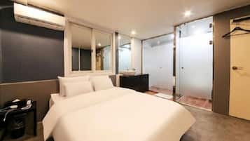 Deluxe Double Room, City View