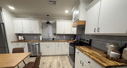 Cajun Cozy Cottage Superhost 3BR 2BA