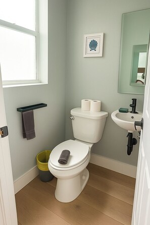 Bathroom - 2 Beach Units for 6 | Patio + Free Parking (Hollywood)