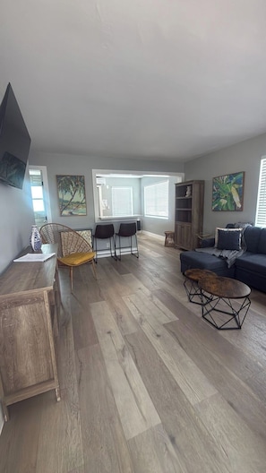 Living area - 2 Beach Units for 6 | Patio + Free Parking (Hollywood)