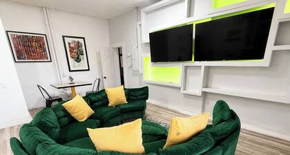 Renovated 5BR Detroit Home | Sleeps 10