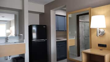 Apartment, City View | Interior