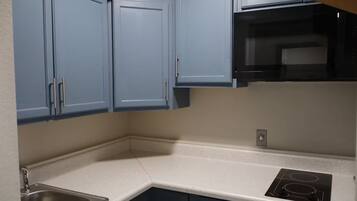 Fridge, microwave
