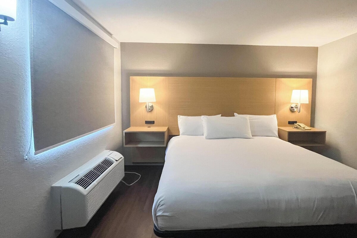 Ropa de cama de alta calidad y escritorio 