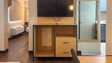 Premium bedding, desk, laptop workspace, free WiFi