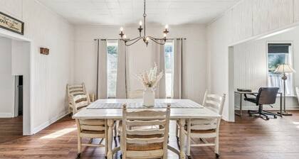 Creekside Newly Remodeled 3-bed home! BUCK-EES, OUTLETS, BARBER MS & BASS PRO!’
