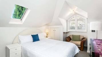 Desk, iron/ironing board, free WiFi, bed sheets