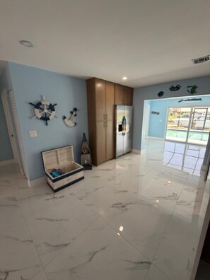 Interior - Renovated house with a pool, access to the gulf, and a boat lift (Cape Coral)