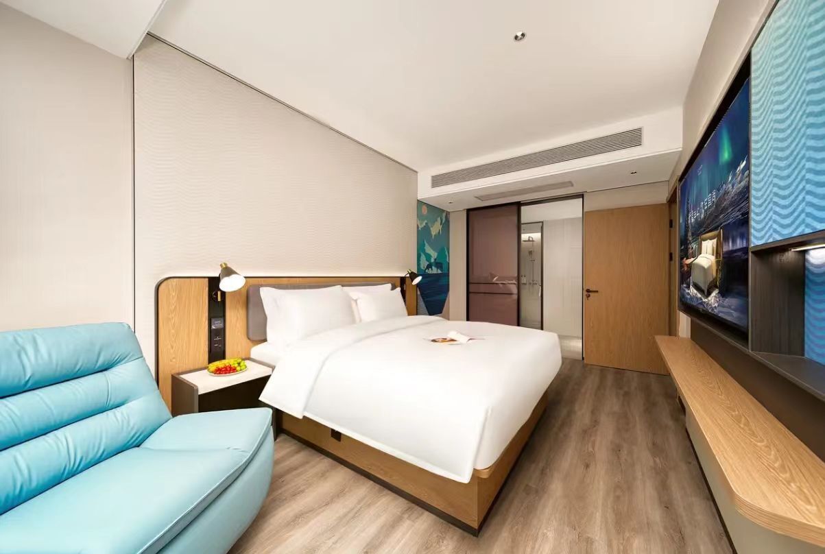 Superior Studio Suite, Mountain View | Meja, langsir/tirai gelap terus, kalis bunyi, seterika/papan seterika 