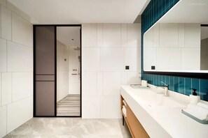 Superior Studio Suite, Mountain View | Bilik Mandi | Kelengkapan dandanan diri percuma, pengering rambut, selipar 