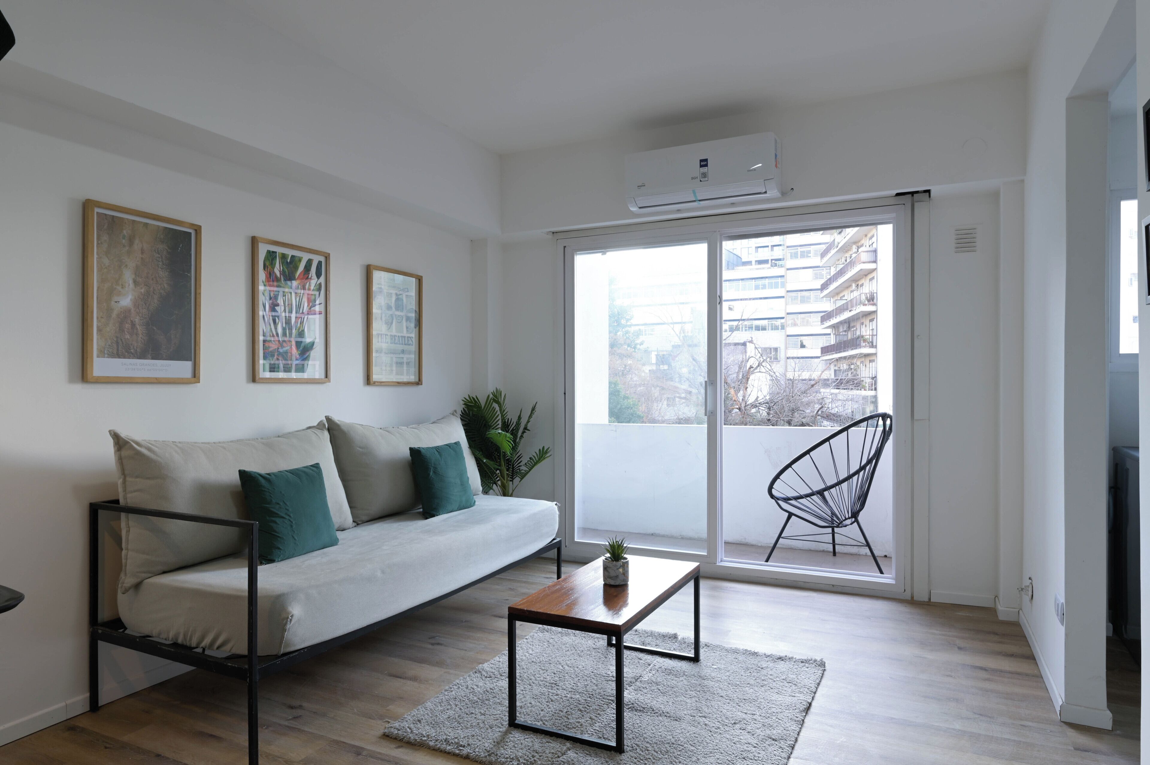 Studio | Living area